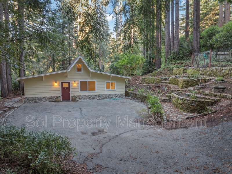 1930 Pool Rd in Felton, CA - Building Photo