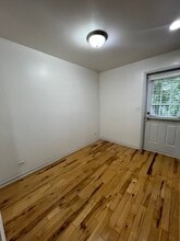 102 Caddy Ave in Carpentersville, IL - Building Photo - Building Photo