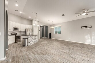 743 E Constance Wy in Phoenix, AZ - Building Photo - Building Photo