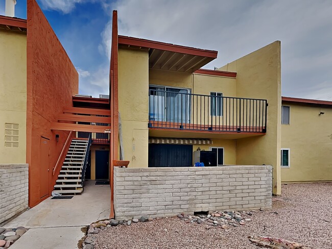 property at 828 S Langley Ave