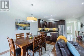 1043 Oakcrossing Gate in London, ON - Building Photo - Building Photo