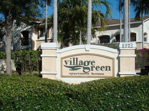 Village Green in Coral Springs, FL - Building Photo - Building Photo