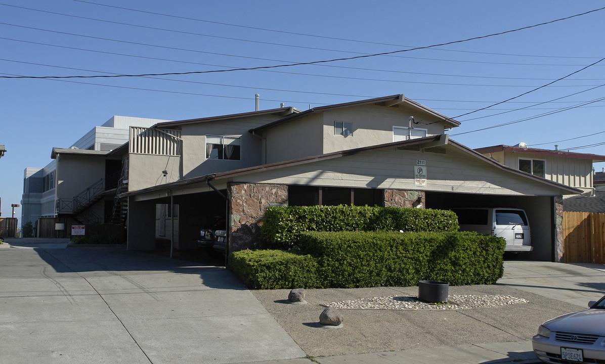 2101-2111 Stanton Ave in San Pablo, CA - Building Photo