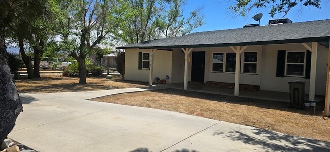 property at 21621 Pine Ridge Ave