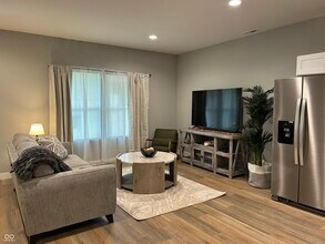 44 E Parkview Ave in Indianapolis, IN - Building Photo - Building Photo