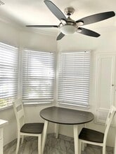 4520 Edgewood Pl, Unit 4522 1.2 in Los Angeles, CA - Foto de edificio - Building Photo