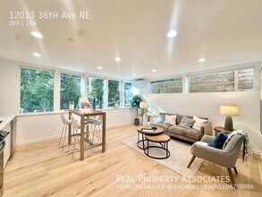 12013 36th Ave NE in Seattle, WA - Building Photo - Building Photo