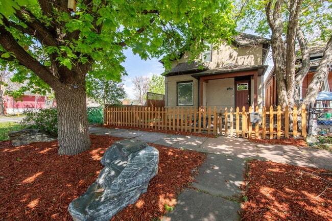 property at 3454 Lafayette St