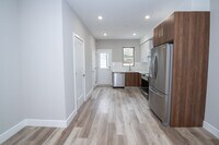 2213 Emerald St, Unit 1 photo'