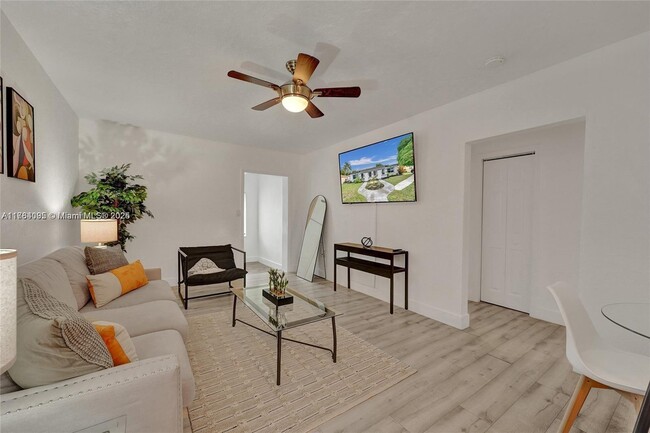 361 NW 103rd St, Unit 1 in Miami, FL - Building Photo - Building Photo