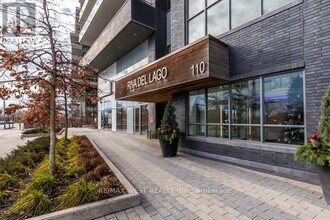 110 Marine Parade Dr in Toronto, ON - Building Photo - Building Photo