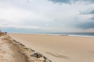 448 Ocean Ave N in Long Branch, NJ - Building Photo