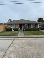 1451 Aris Ave in Metairie, LA - Building Photo