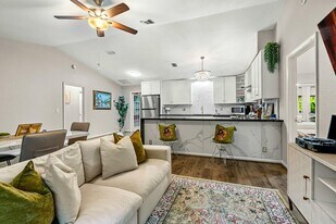 17925 31st Rd N in Westlake, FL - Building Photo