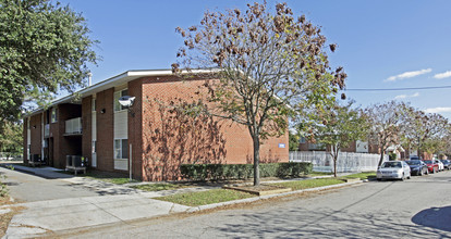 East Bay Apartments in Norfolk, VA - Foto de edificio - Building Photo