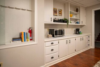 692 N Superior Ave in Decatur, GA - Building Photo - Building Photo