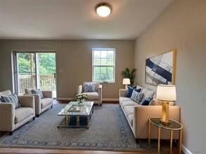 82 High St in Chester, NY - Building Photo - Building Photo