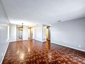 1304 Parsons Dr in Austin, TX - Building Photo - Building Photo
