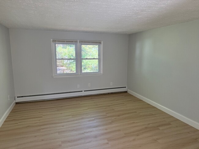 14 Briarwood Dr in Biddeford, ME - Building Photo - Building Photo