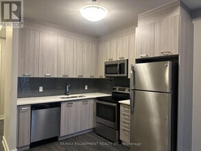 150 Main St E in Hamilton, ON - Building Photo - Building Photo