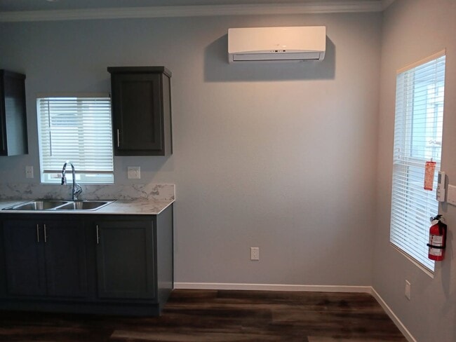 Anthony's, Unit Unit 06 MH (Park Owned) in Lakeport, CA - Building Photo - Building Photo