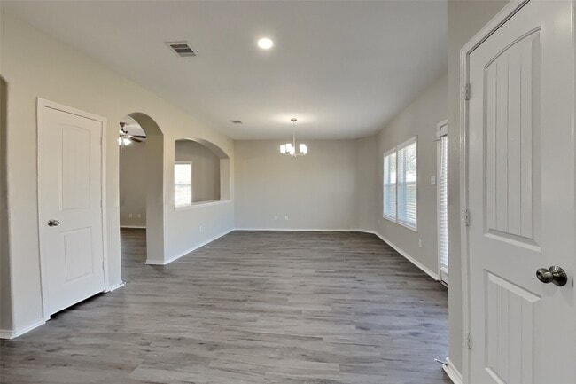 20834 Clay Landing Ln