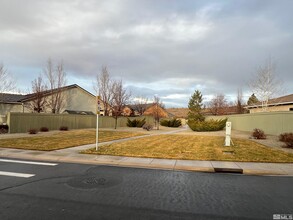 4851 Brunello Drive in Sparks, NV - Building Photo - Building Photo
