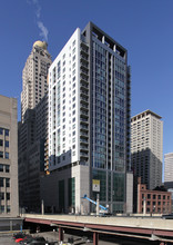 Avenue East in Chicago, IL - Foto de edificio - Building Photo