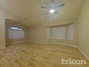 350 N 152nd Dr in Goodyear, AZ - Building Photo - Building Photo