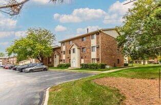 15 Echo Ct in Vernon Hills, IL - Building Photo