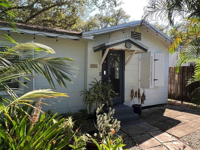 606 SW 11th St in Fort Lauderdale, FL - Building Photo - Building Photo