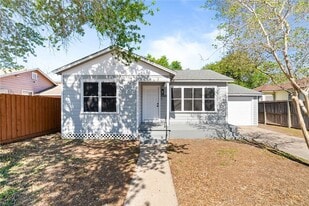 4325 Ramsey St in Corpus Christi, TX - Building Photo