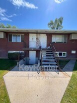 670 S 500 E in Springville, UT - Building Photo