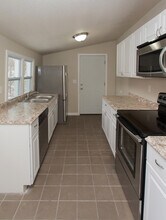 3220 S Union St in Des Moines, IA - Building Photo - Building Photo