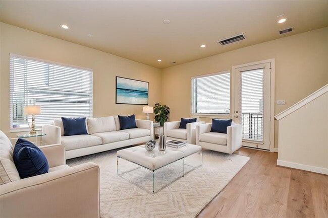 property at 2305 Silva Park Ln