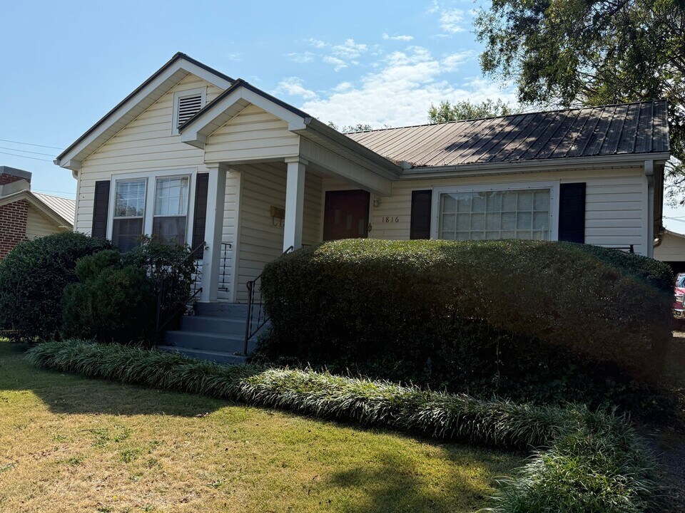1816 2nd Ave N in Pell City, AL - Building Photo