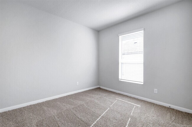 320-324 Nespral Dr in San Antonio, TX - Building Photo - Building Photo