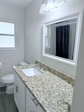 438 E Wright Blvd in Universal City, TX - Building Photo - Building Photo