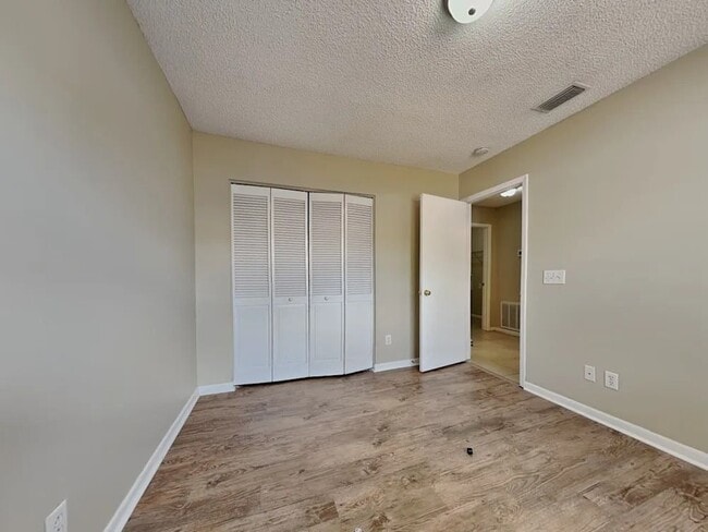 6543 Neddy Ave in Los Angeles, CA - Building Photo - Building Photo