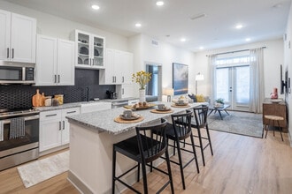 Silversaw Wesley Chapel in Lutz, FL - Building Photo - Interior Photo