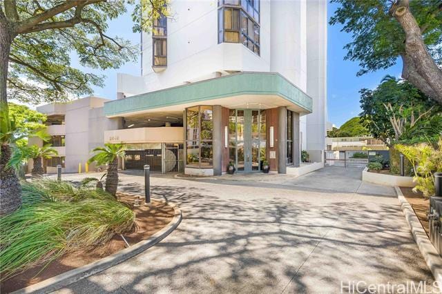 property at 2040 Nuuanu Ave