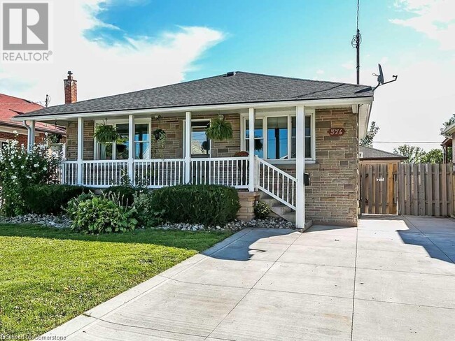 376 Talbot St