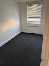 7137 Castor Ave, Unit 2nd Floor in Philadelphia, PA - Building Photo - Building Photo