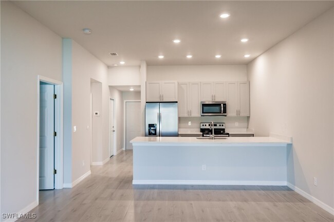 property at 925 SE 14th St