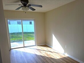 8313 Tupelo Dr in Tampa, FL - Building Photo - Building Photo