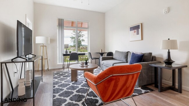 5256 International Dr, Unit 137