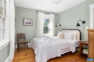 243 Shamrock Rd in Charlottesville, VA - Building Photo - Building Photo