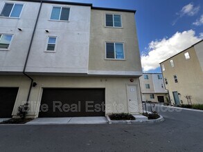 5465 Seacliff Pl in San Diego, CA - Building Photo - Building Photo