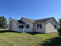 13835 Wild Horse Ct in Leo, IN - Building Photo - Building Photo