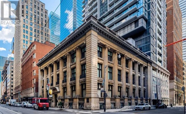 73-473 Richmond St W